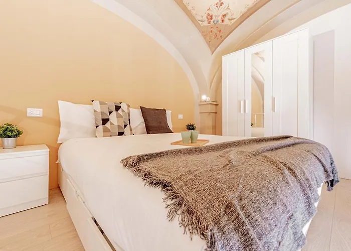 Realkasa Luxury S.orsola 아파트 *